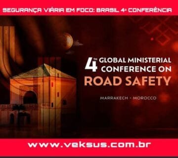 Está acontecendo em Marrakech, Marrocos, a 4ª Conferência Ministerial Global sobre Segurança Viária, um evento promovido pela Organização Mundial da Saúde (OMS) e pelo Reino de Marrocos, reunindo líderes de mais de 50 países com um objetivo comum: reduzir pela metade as mortes no trânsito até 2030. 🇧🇷 O Brasil está representado, entre outros profissionais de trânsito, pelo Secretário Nacional de Trânsito, Adrualdo Catão, e pelo Presidente da Associação Nacional dos DETRANs (AND), Givaldo Vieira, reforçando o compromisso com a segurança viária. Nosso país avança com estratégias do Pnatrans, campanhas educativas e a mobilização de diversos setores para um trânsito mais seguro para todos.
